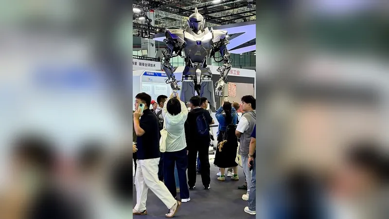 Neo1: un humanoide hidráulico de 4 metros y 1.200 kilos para los trabajos que nadie quiere
